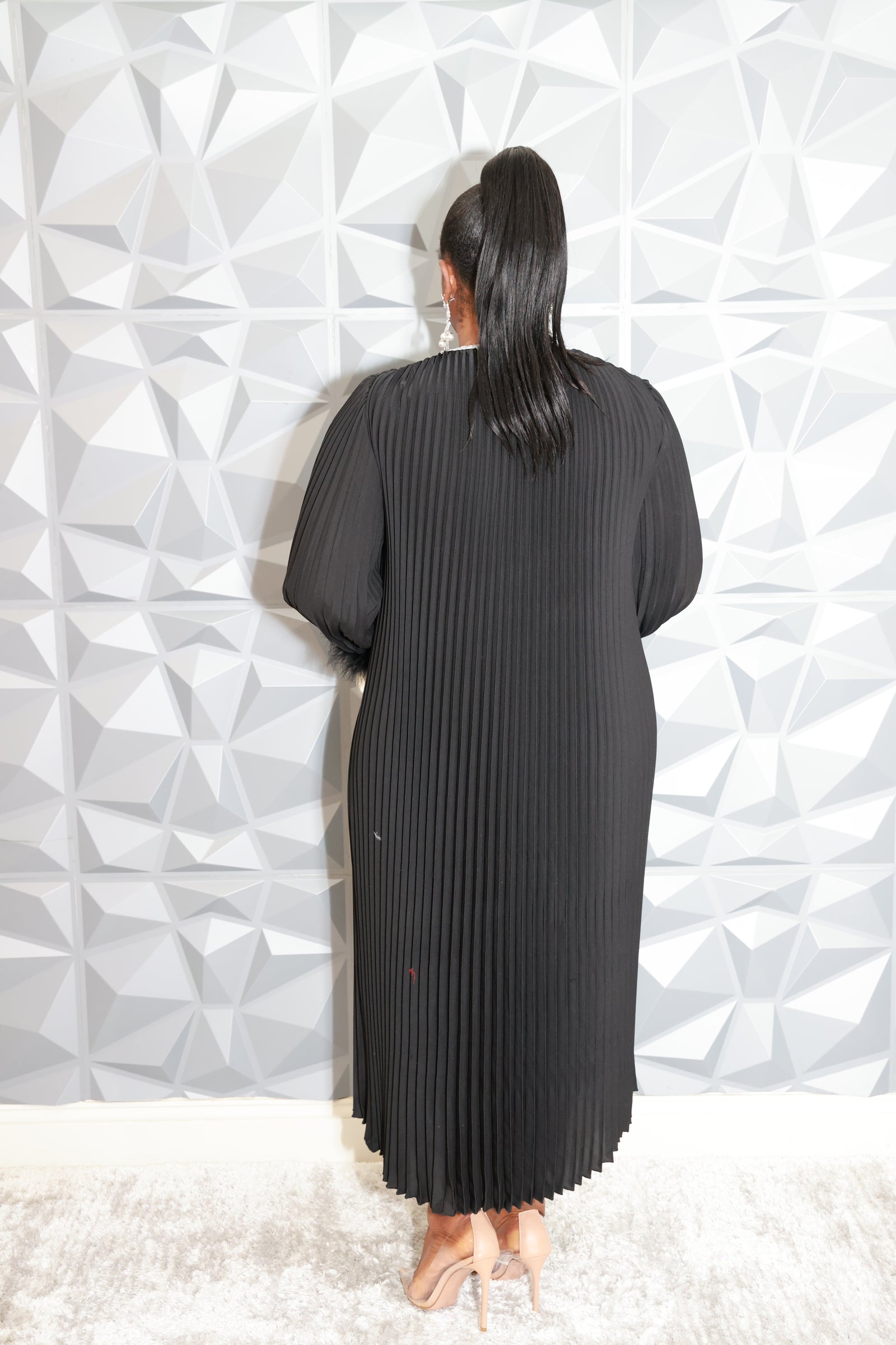 Noir Luxe Dress (Black)