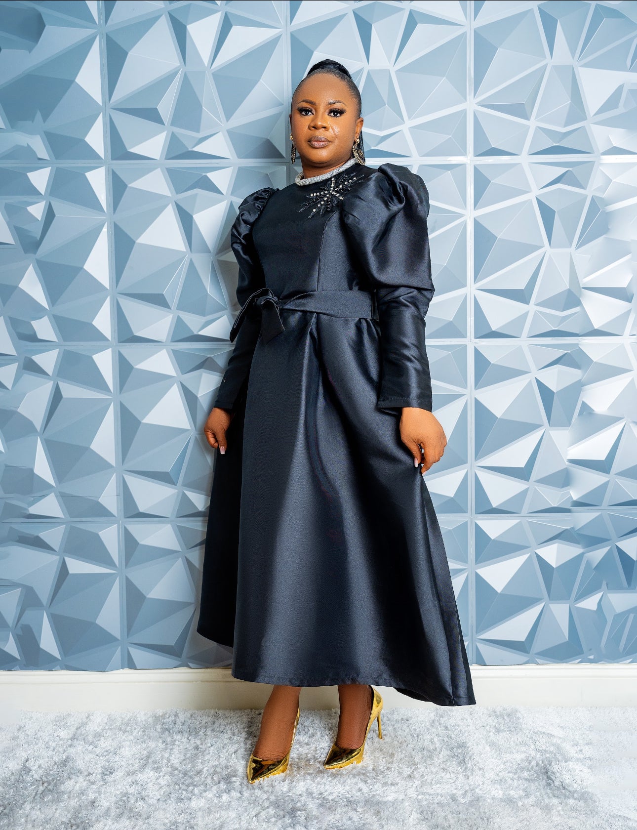 Timeless Duchess (black)