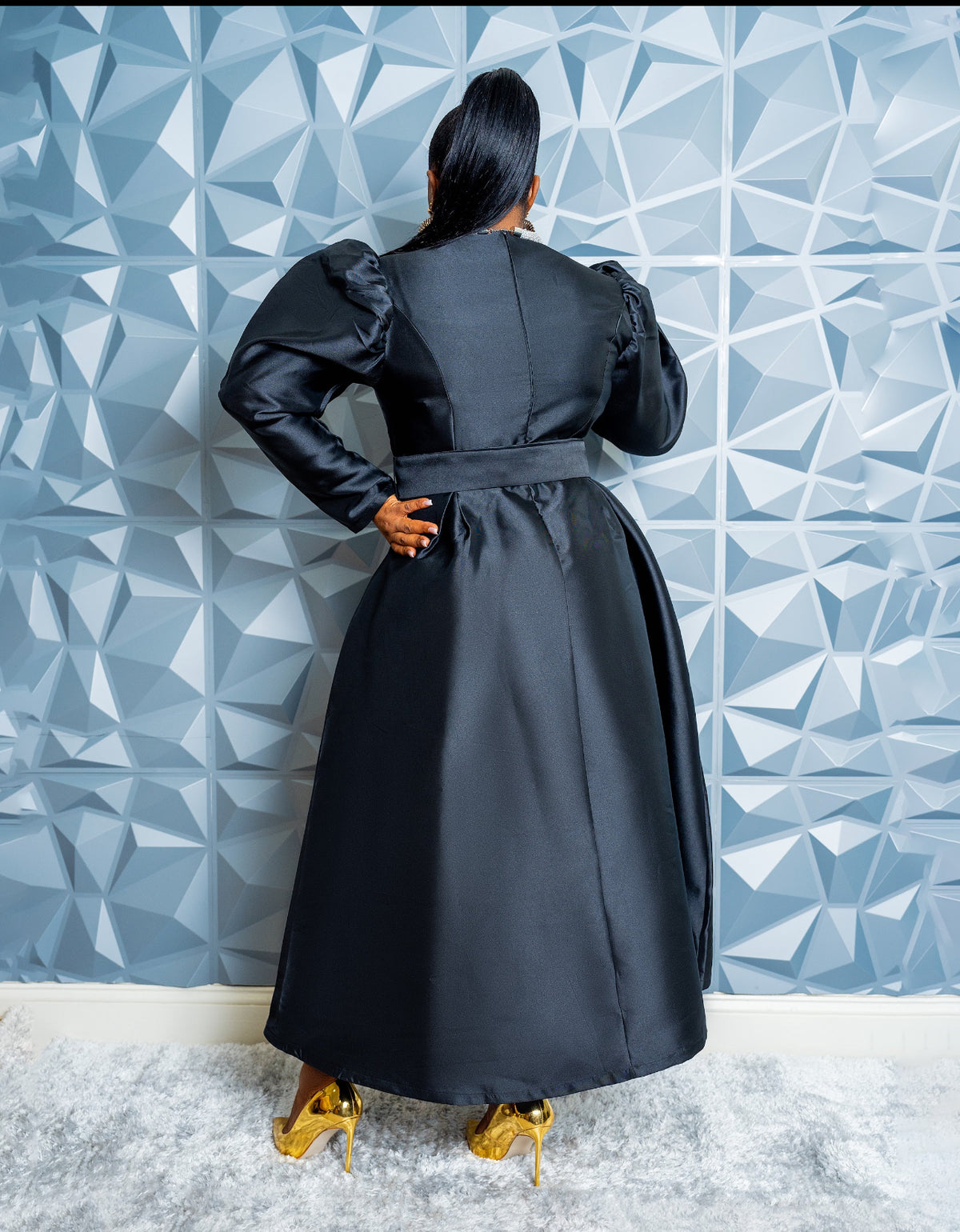 Timeless Duchess (black)